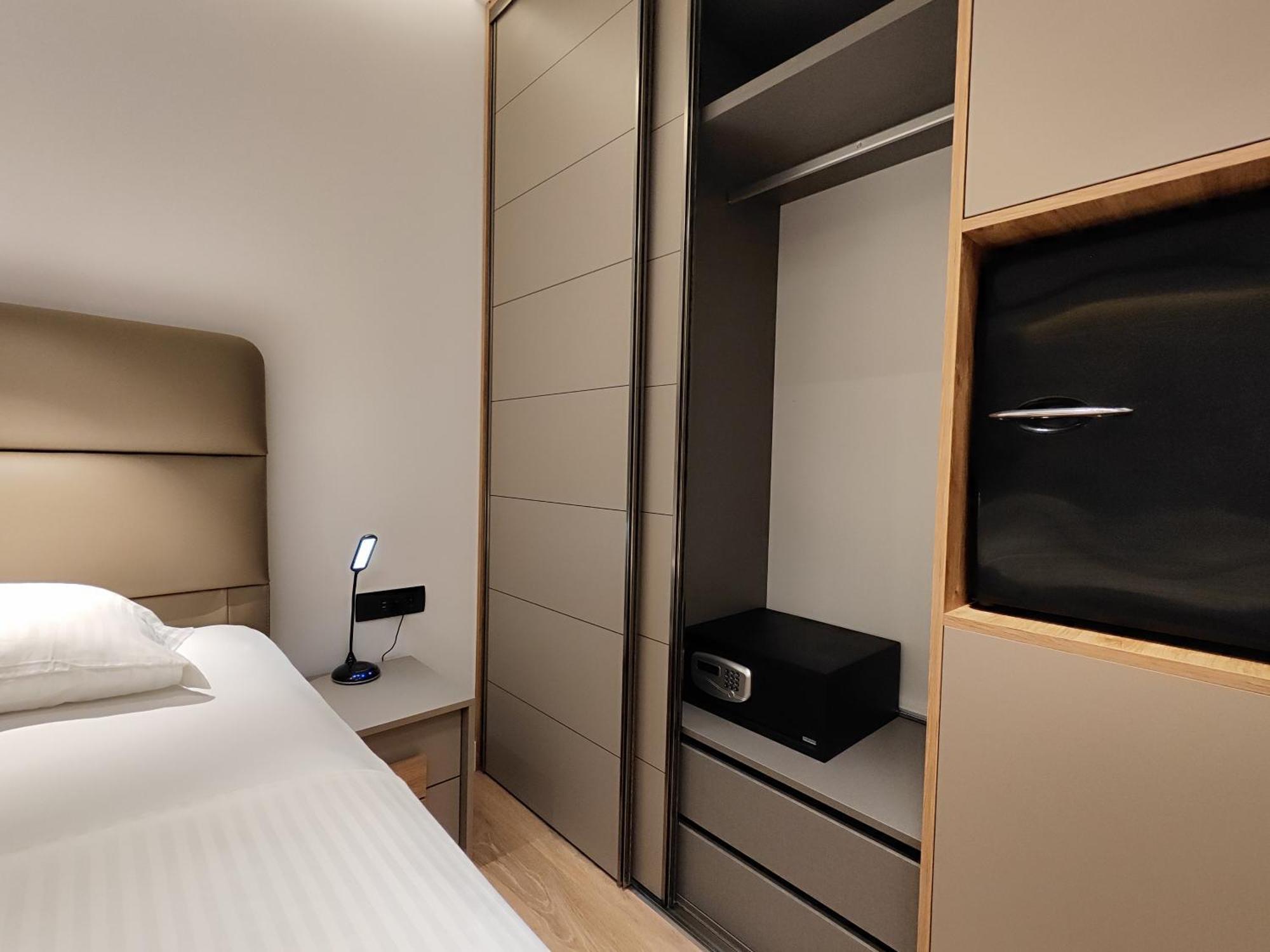Amd Premium Rooms Budva Exteriör bild